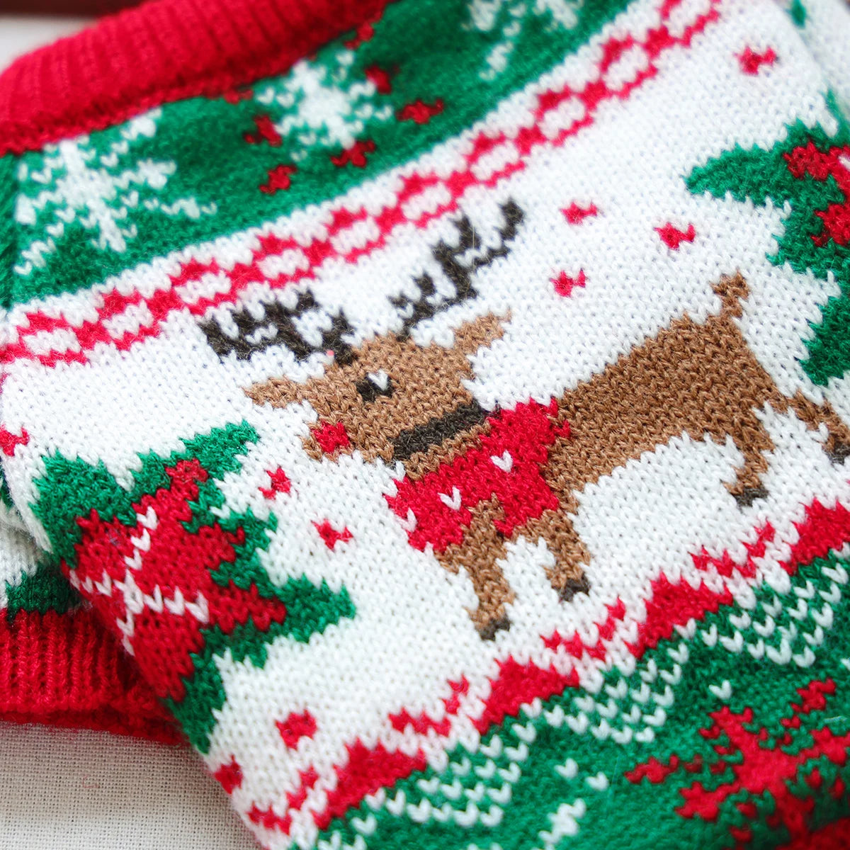 Cute Christmas Rudolph Pet Sweater – Warm Autumn/Winter Knit for Dogs & Cats